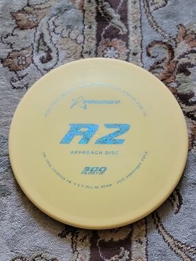 NEW PRODIGY A2 Approach Disc 174 GRAMS Yellow 300 PLASTIC